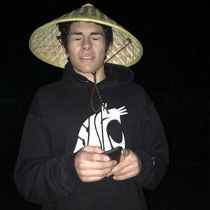 Meet your Posher, Alex